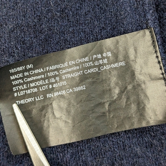 Theory • Long Cardigan In Cashmere - Picture 10 of 10